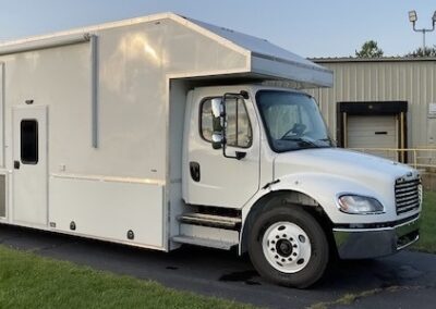 Mobile Pet Grooming Unit